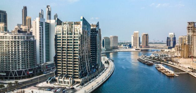 Dubai Business Bay Area Guide 2023